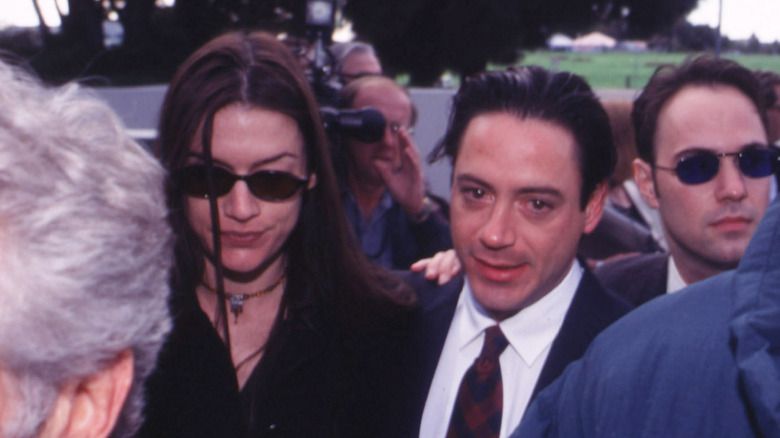 Robert Downey Jr. und Deborah Falconer gehen spazieren