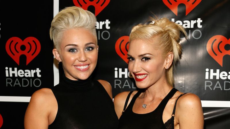 Miley Cyrus und Gwen Stefani bei den iHeart Radio Awards 2012