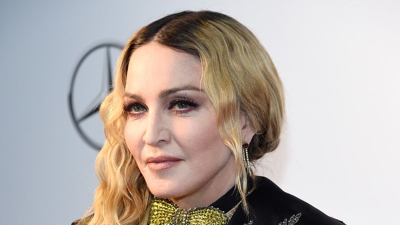 Die wahre Bedeutung hinter Madonnas neuem Tattoo