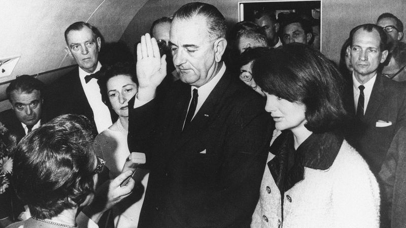 Lyndon B. Johnson, Jackie Kennedy