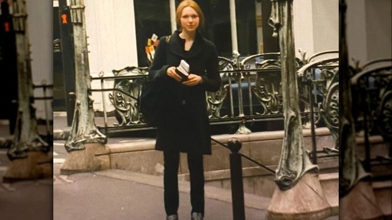 Laura Prepon als Teenager in Paris